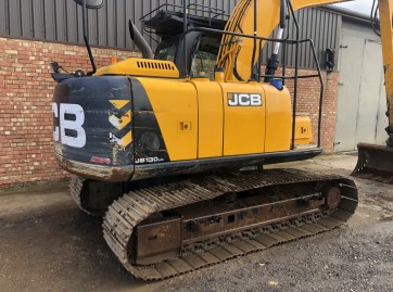 JCB JS130