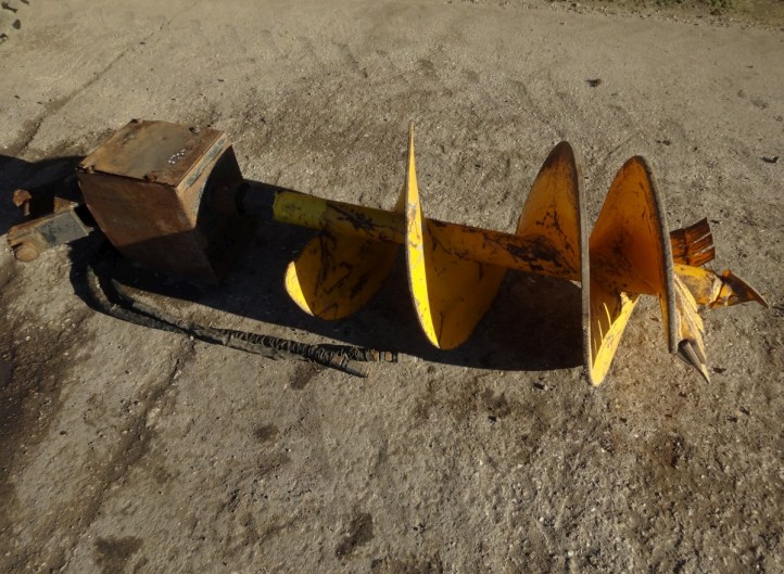 Lowe Post Hole Borer