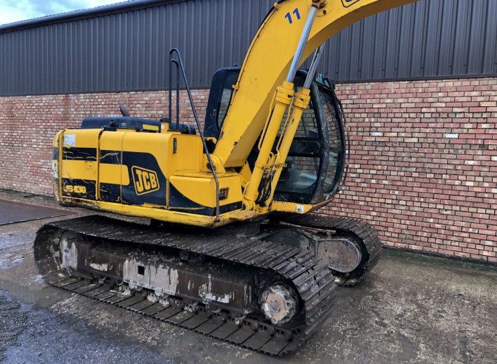 JCB JS130